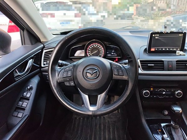 Mazda Mazda 3 Axela 2014, 113300 км, за 5169 USD - фото 15