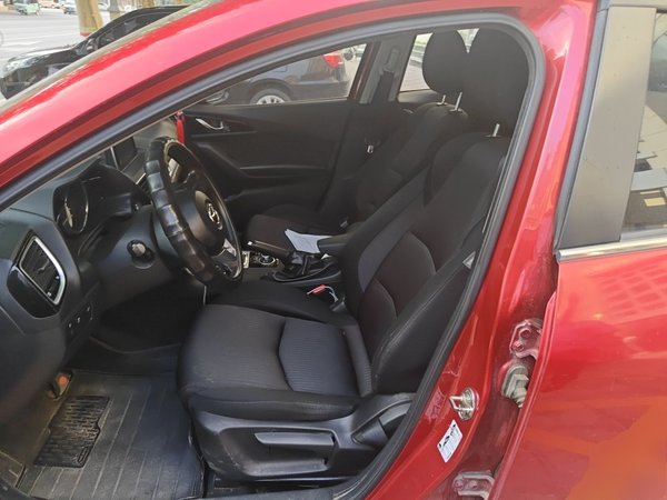 Mazda Mazda 3 Axela 2016, 121900 км, за 5403 USD - фото 16