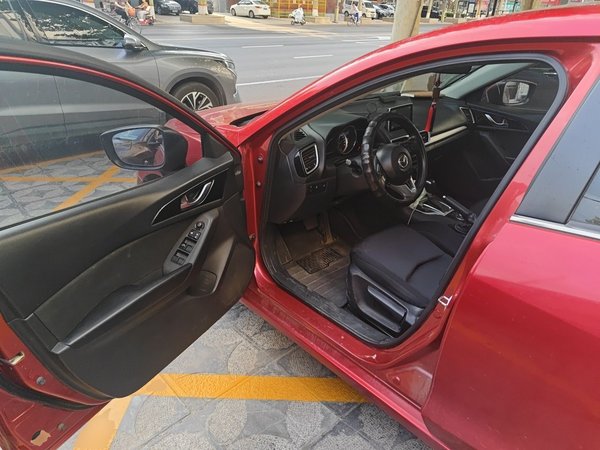 Mazda Mazda 3 Axela 2016, 121900 км, за 5403 USD - фото 17
