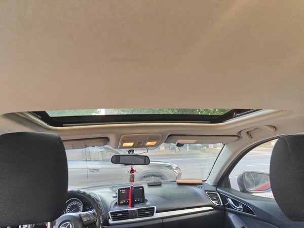 Mazda Mazda 3 Axela 2016, 121900 км, за 5403 USD - фото 19