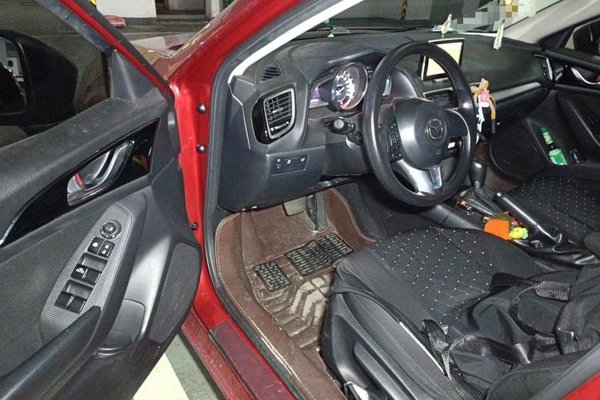 Mazda Mazda 3 Axela 2016, 85600 км, за 6345 USD - фото 17