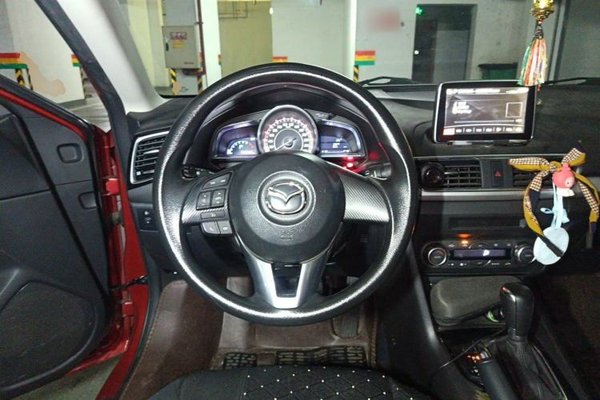 Mazda Mazda 3 Axela 2016, 85600 км, за 6345 USD - фото 11