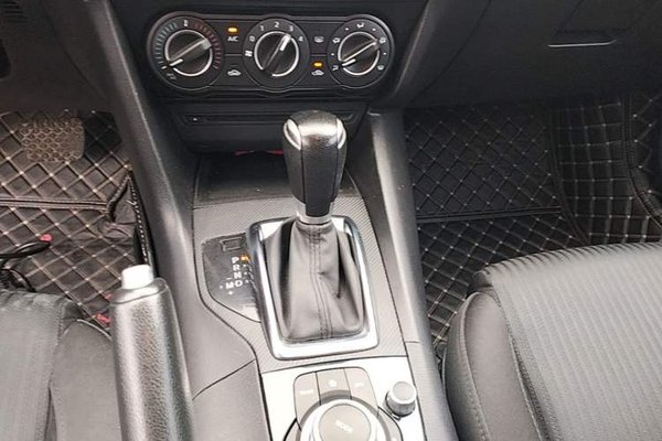 Mazda Mazda 3 Axela 2016, 93699 км, за 7249 USD - фото 17