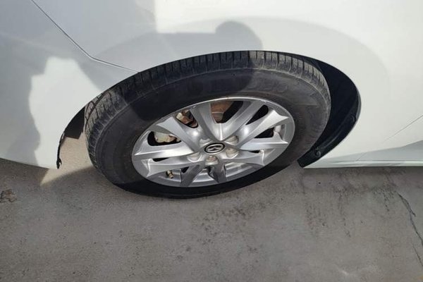 Mazda Mazda 3 Axela 2016, 101000 км, за 6646 USD - фото 15