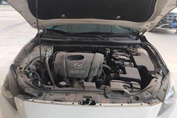 Mazda Mazda 3 Axela 2016, 107600 км, за 6466 USD - фото 24