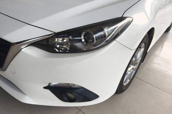 Mazda Mazda 3 Axela 2016, 107600 км, за 6466 USD - фото 8