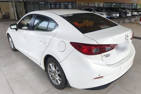 Mazda Mazda 3 Axela 2016, 107600 км, за 6466 USD