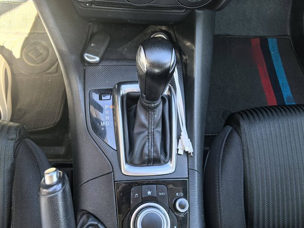 Mazda 3 Axela 2016, 181100 км, за 5941 USD - фото 14