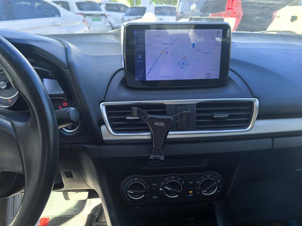 Mazda 3 Axela 2016, 181100 км, за 5941 USD - фото 13