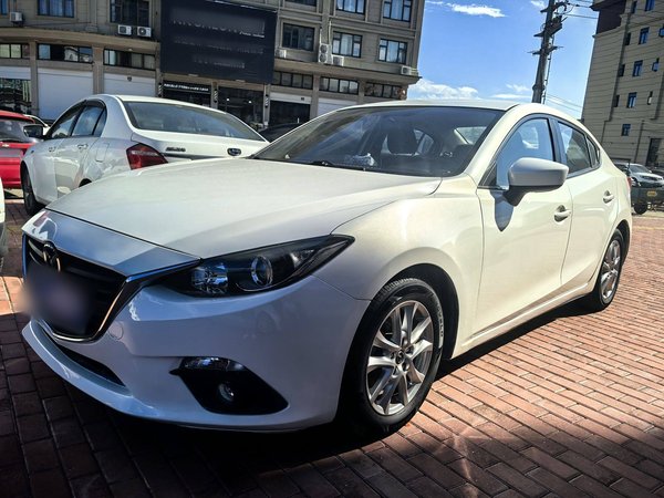 Mazda Mazda 3 Axela 2016 Sedan 1.5L Automatic Comfort Model