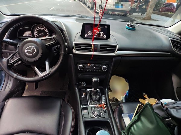 Mazda Mazda 3 Axela 2017, 101600 км, за 6856 USD - фото 10