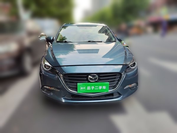 Mazda Mazda 3 Axela 2017, 101600 км, за 6856 USD