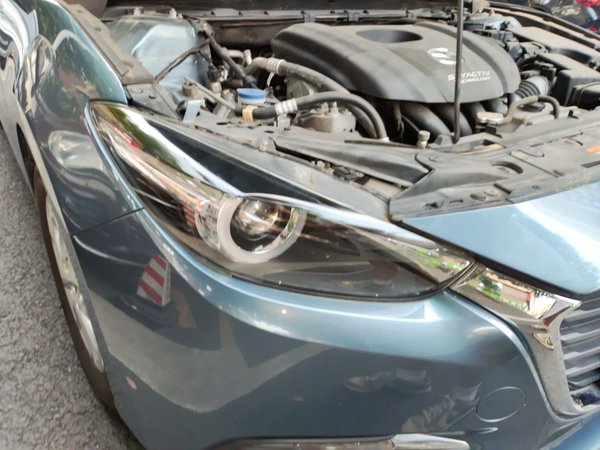 Mazda Mazda 3 Axela 2017, 101600 км, за 6856 USD - фото 7