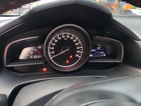 Mazda Mazda 3 Axela 2017, 101600 км, за 6856 USD - фото 12