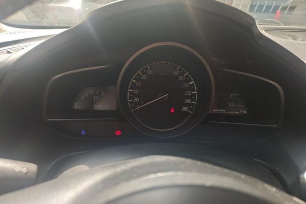 Mazda Mazda 3 Axela 2017, 98600 км, за 8790 USD - фото 10