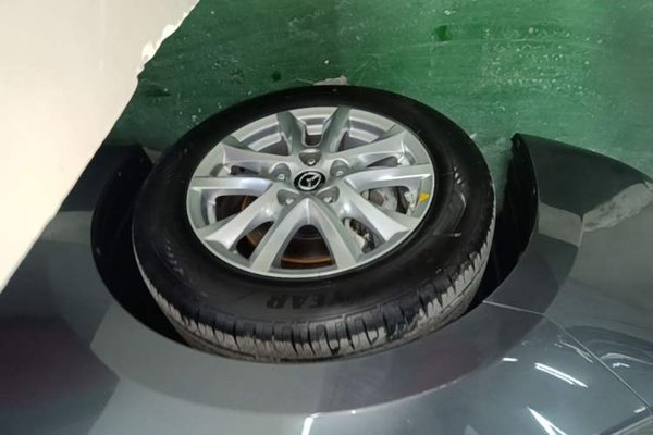 Mazda Mazda 3 Axela 2017, 106700 км, за 8452 USD - фото 10