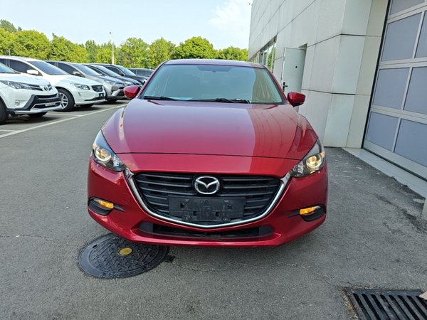 Mazda Mazda 3 Axela 2017, 121800 км, за 7353 USD