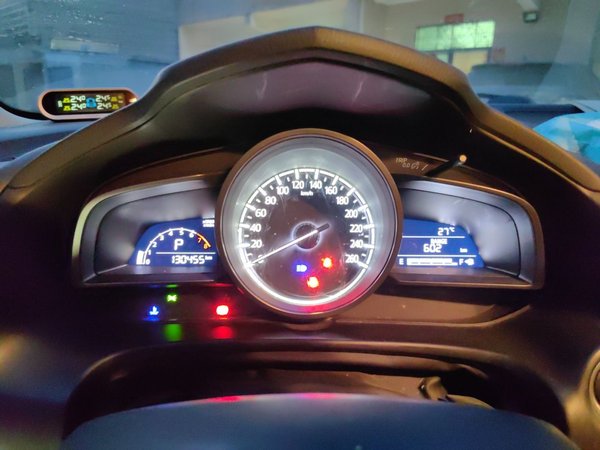 Mazda Mazda 3 Axela 2017, 130399 км, за 5797 USD - фото 12