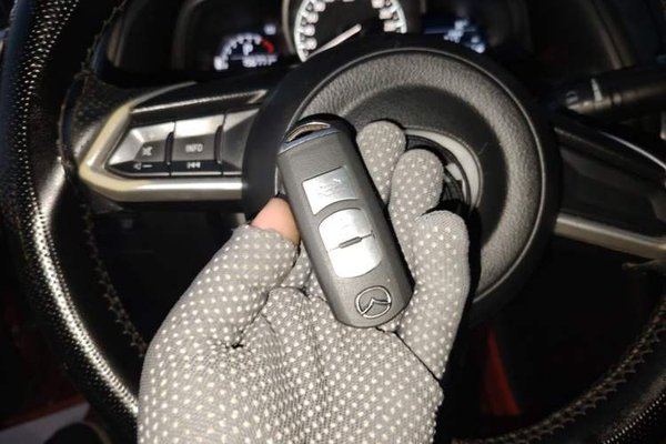 Mazda Mazda 3 Axela 2017, 156700 км, за 4923 USD - фото 9