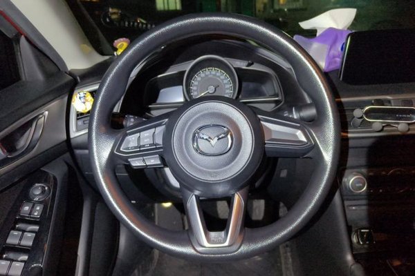Mazda Mazda 3 Axela 2017, 74900 км, за 5579 USD - фото 11