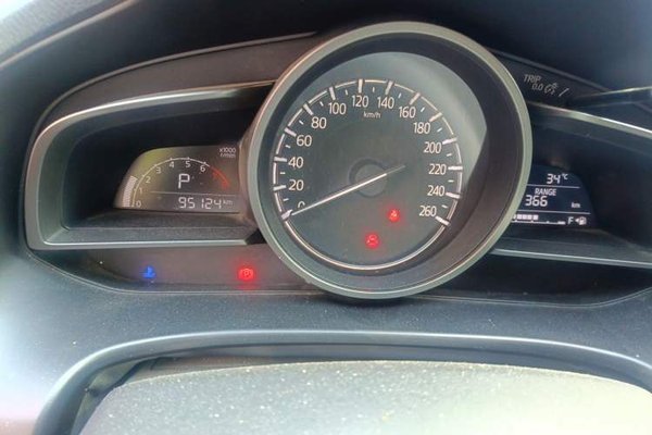 Mazda Mazda 3 Axela 2017, 95100 км, за 5918 USD - фото 12
