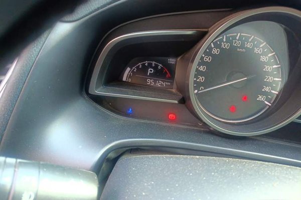 Mazda Mazda 3 Axela 2017, 95100 км, за 5918 USD - фото 13