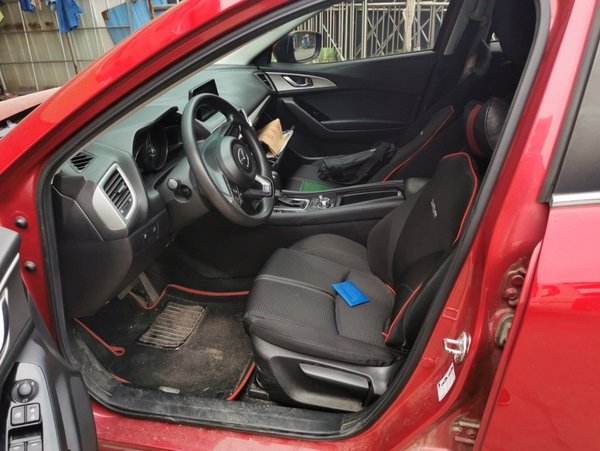 Mazda Mazda 3 Axela 2017, 96900 км, за 7939 USD - фото 16