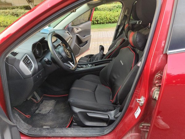 Mazda Mazda 3 Axela 2017, 96900 км, за 7939 USD - фото 13