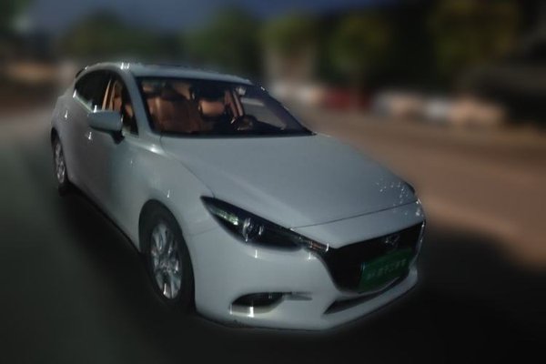 Mazda Mazda 3 Axela 2017, 103400 км, за 6994 USD