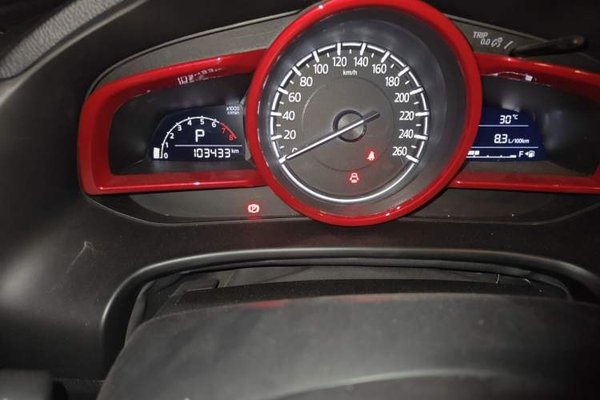 Mazda Mazda 3 Axela 2017, 103400 км, за 6994 USD - фото 12