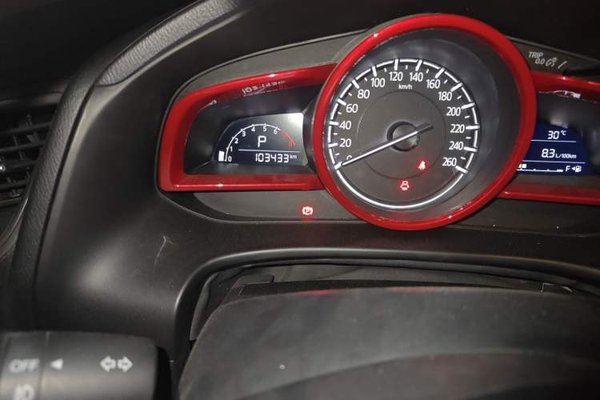 Mazda Mazda 3 Axela 2017, 103400 км, за 6994 USD - фото 13