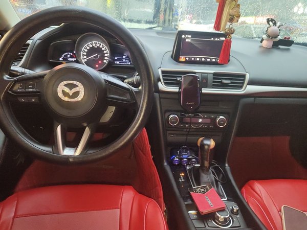 Mazda Mazda 3 Axela 2017, 45800 км, за 6813 USD - фото 10