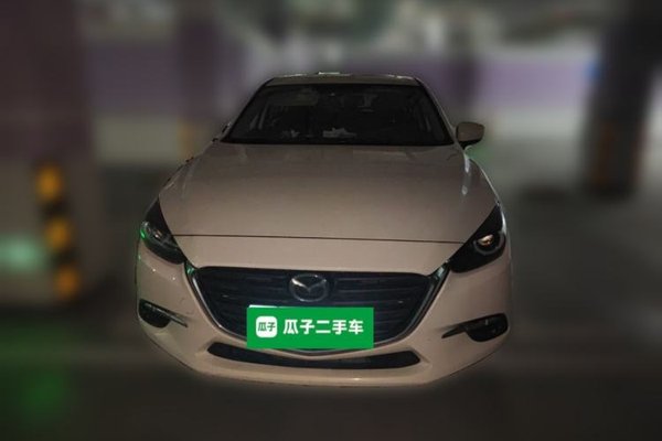 Mazda Mazda 3 Axela 2017, 65000 км, за 7768 USD