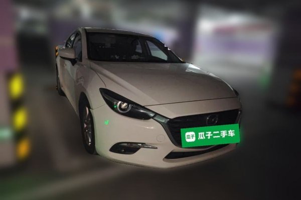 Mazda Mazda 3 Axela 2017, 65000 км, за 7768 USD