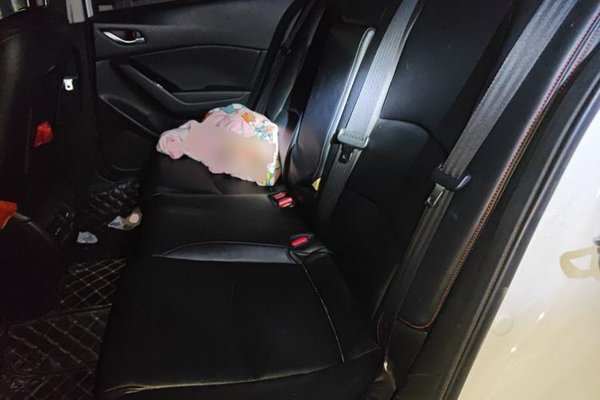 Mazda Mazda 3 Axela 2017, 65000 км, за 7768 USD - фото 18