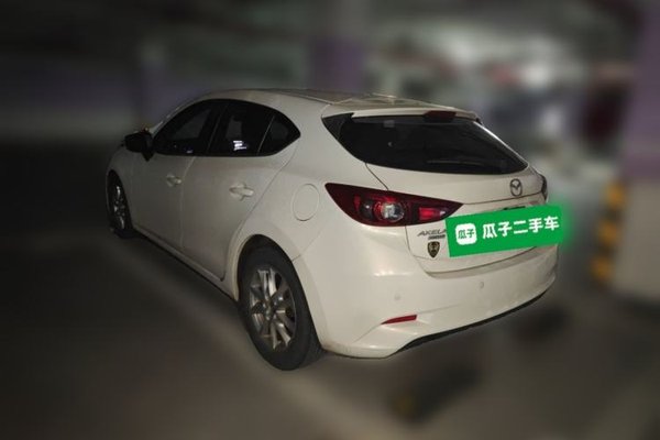 Mazda Mazda 3 Axela 2017, 65000 км, за 7768 USD