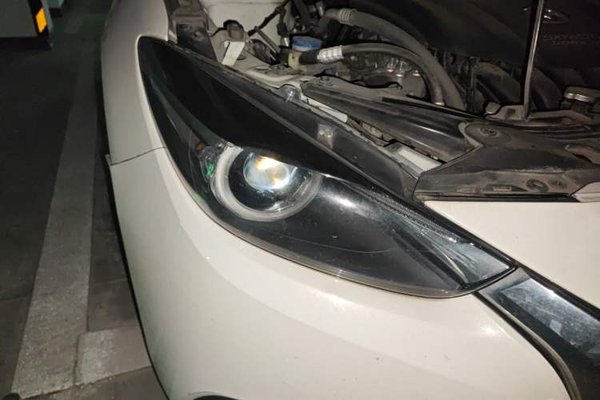 Mazda Mazda 3 Axela 2017, 65000 км, за 7768 USD - фото 7