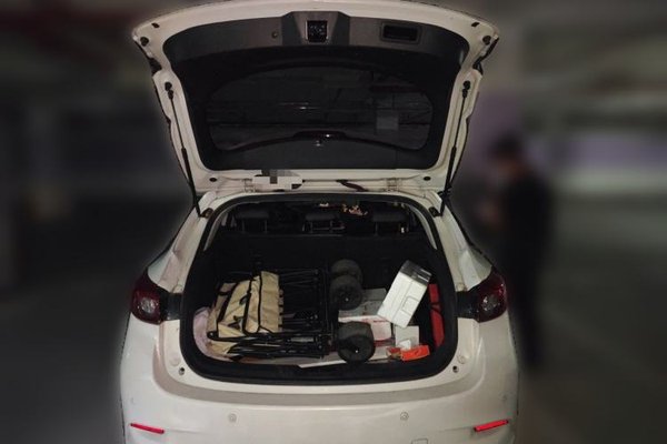 Mazda Mazda 3 Axela 2017, 65000 км, за 7768 USD - фото 20