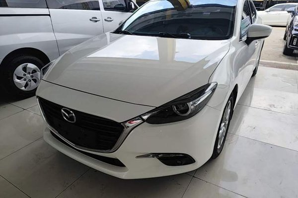 Mazda Mazda 3 Axela · 2017 год