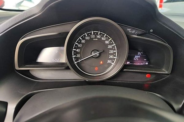 Mazda Mazda 3 Axela 2017, 76000 км, за 6701 USD - фото 19