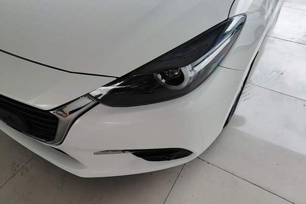 Mazda Mazda 3 Axela 2017, 76000 км, за 6701 USD - фото 8