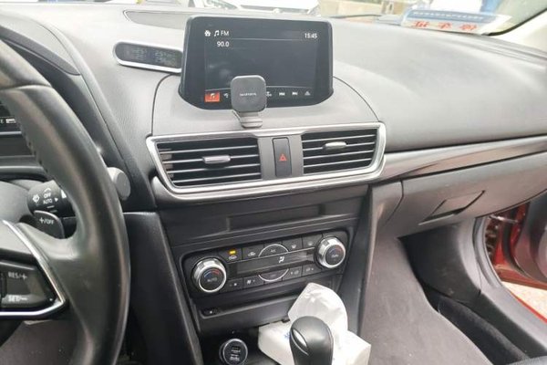 Mazda Mazda 3 Axela 2017, 53100 км, за 10220 USD - фото 10