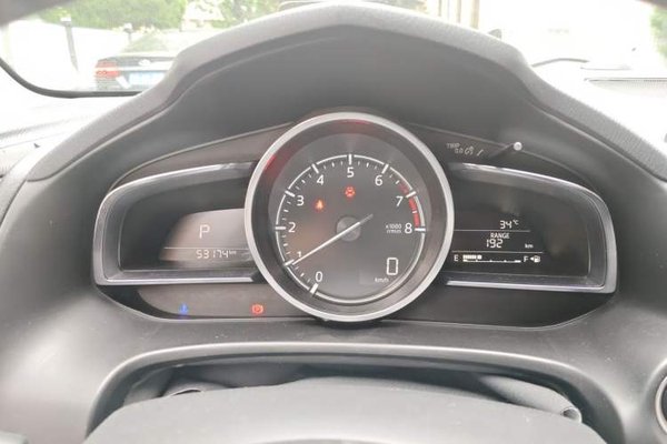 Mazda Mazda 3 Axela 2017, 53100 км, за 10220 USD - фото 8