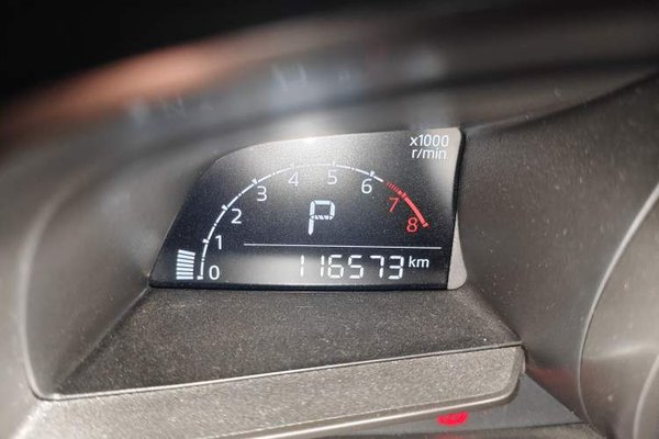 Mazda Mazda 3 Axela 2017, 116600 км, за 10129 USD - фото 11