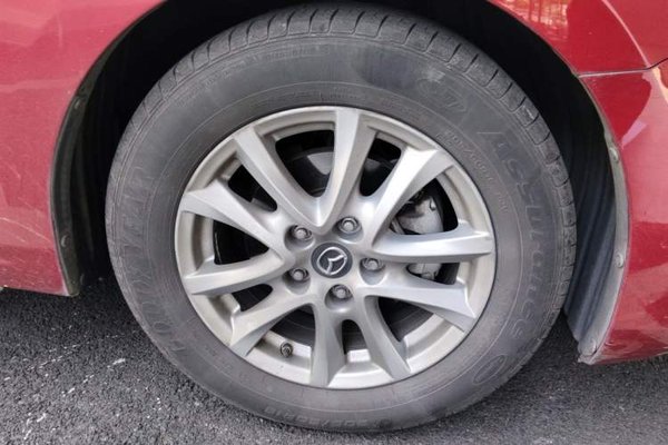 Mazda Mazda 3 Axela 2019, 73700 км, за 8618 USD