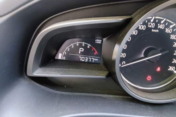 Mazda Mazda 3 Axela 2019, 73700 км, за 8618 USD - фото 9