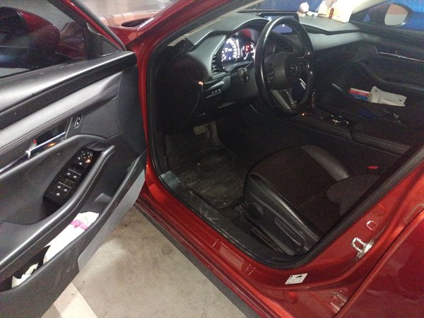 Mazda 3 Axela 2020, 72200 км, за 11666 USD - фото 17