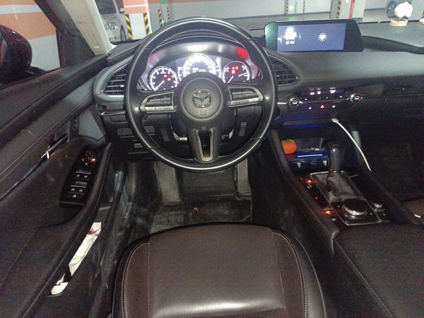 Mazda 3 Axela 2020, 72200 км, за 11666 USD - фото 11