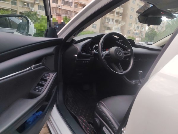 Mazda Mazda 3 Axela 2020, 47400 км, за 10001 USD - фото 13