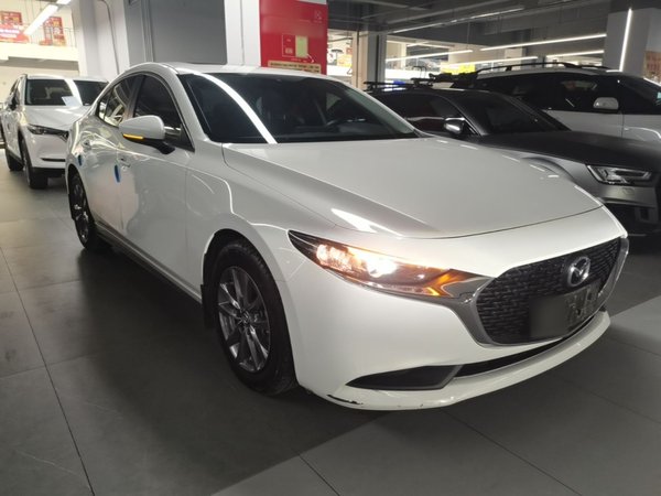 Mazda Mazda 3 Axela 2020, 66200 км, за 9880 USD